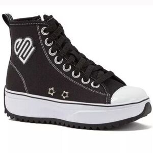 Justice Girls Platform Black & White Lug
Sole Athletic Shoes Size 13